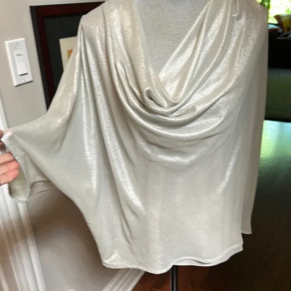 Ted Baker London Silver Draped 3/4 Sleeve Blouse - Picture 7 of 9